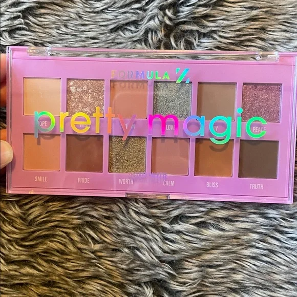 Formula Z Pretty Magic Shadow Palette FINAL PRICE! - Picture 3 of 4